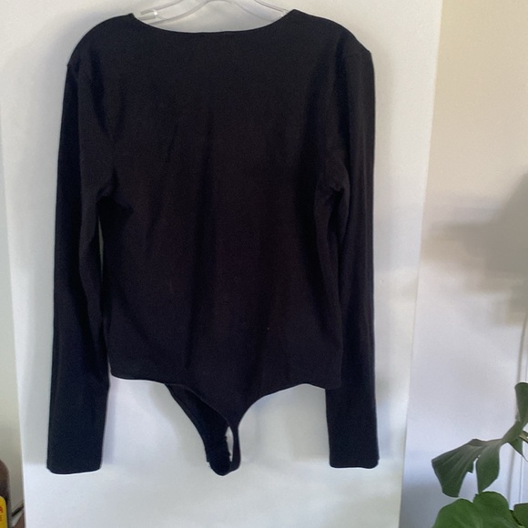 EXPRESS black very deep open v long sleeve bodysuit L - Picture 4 of 5